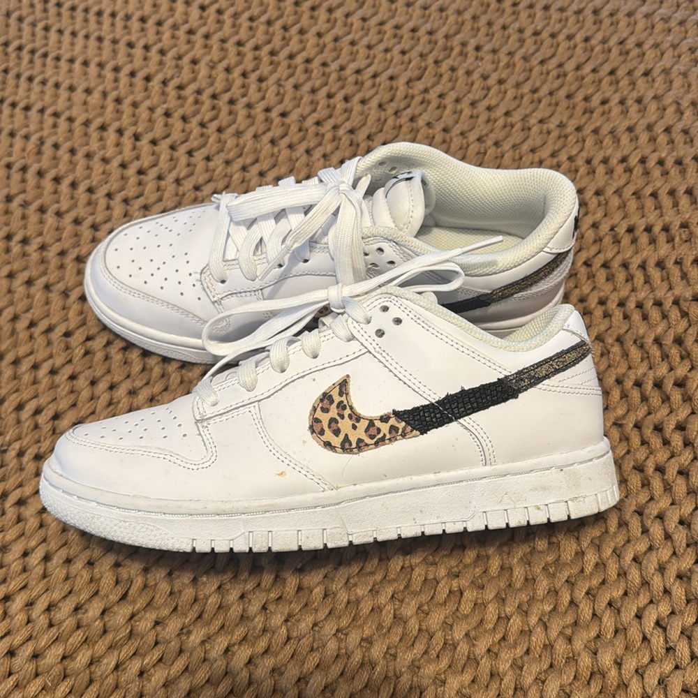 Nike Dunks - Picture 3 of 4